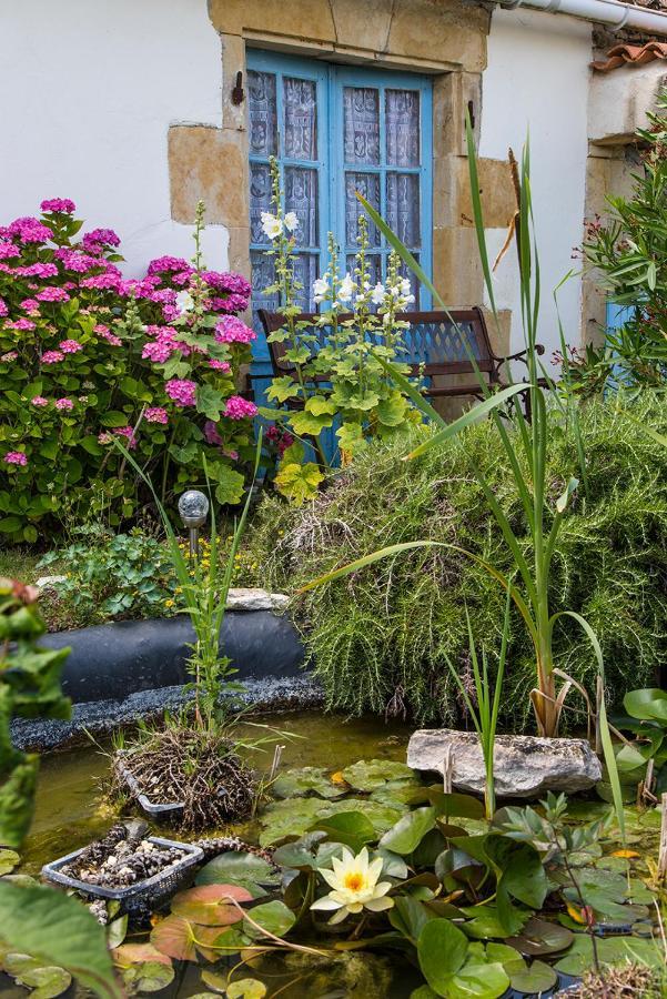 L'Enclos Bleu, Gite - Marais Poitevin Avec Piscine Chauffee Appartement Chaille-Les-Marais Buitenkant foto